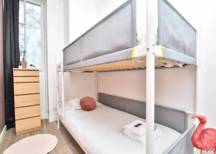 Modern 3bd For 8 Guests In Bastille Voltaire Daire