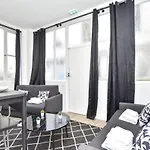 Modern 3bd For 8 Guests In Bastille Voltaire *