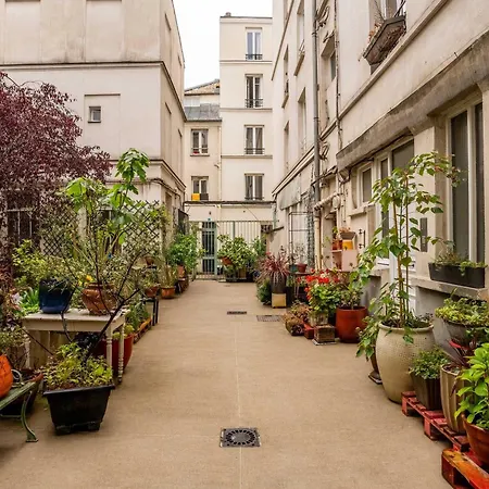 Bastille Voltaire With Garden 3bd For 8 Guests Daire Paris