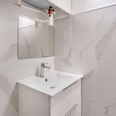 Apartamento Modern 3bd For 8 Guests In Bastille Voltaire París