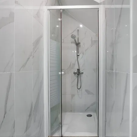 Modern 3bd For 8 Guests In Bastille Voltaire *
